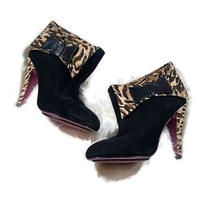 Betsey Johnson Black Ankle Boots
